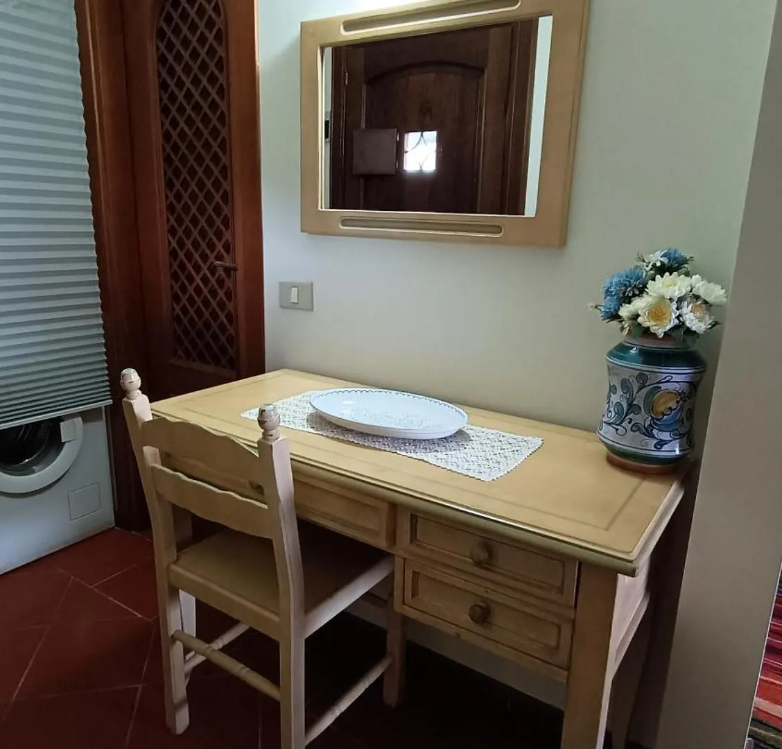 Apartament Porto Cervo Localita Cala Del Faro. Affitto Bilocale Con Portico E Giardino. Włochy