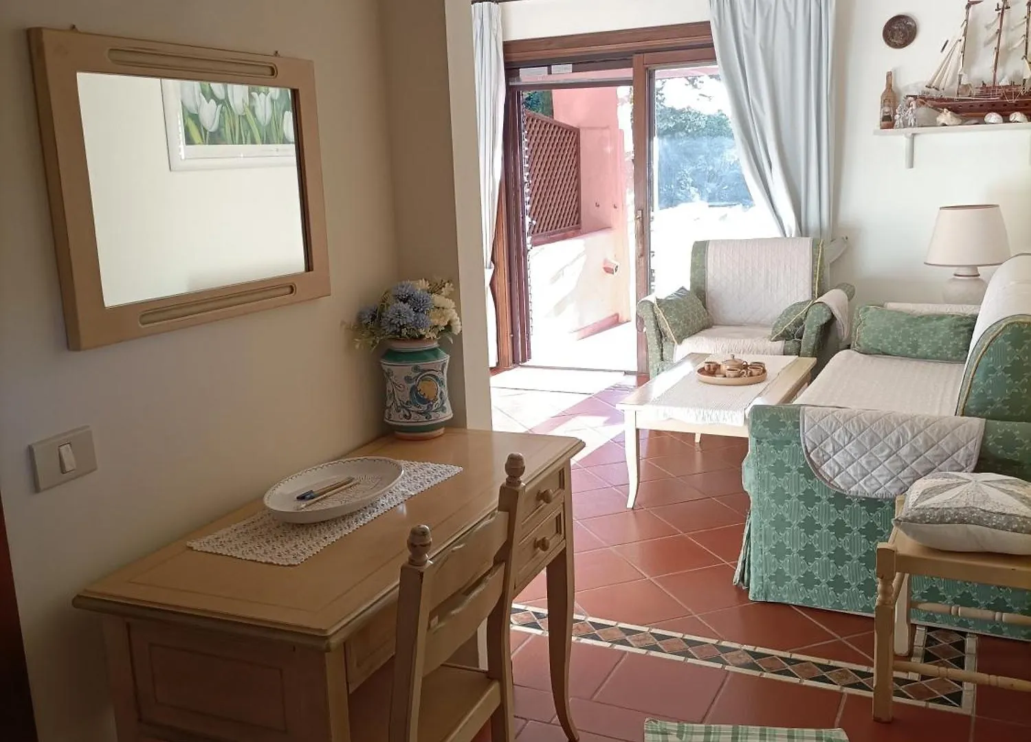 Апартаменты Porto Cervo Localita Cala Del Faro. Affitto Bilocale Con Portico E Giardino.