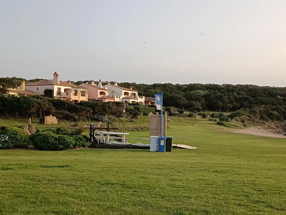 Porto Cervo Localita Cala Del Faro. Affitto Bilocale Con Portico E Giardino. Apartment Italy