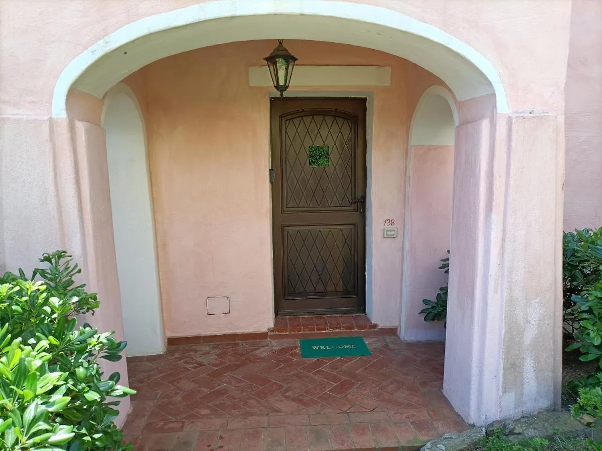 Porto Cervo Localita Cala Del Faro. Affitto Bilocale Con Portico E Giardino. Apartment