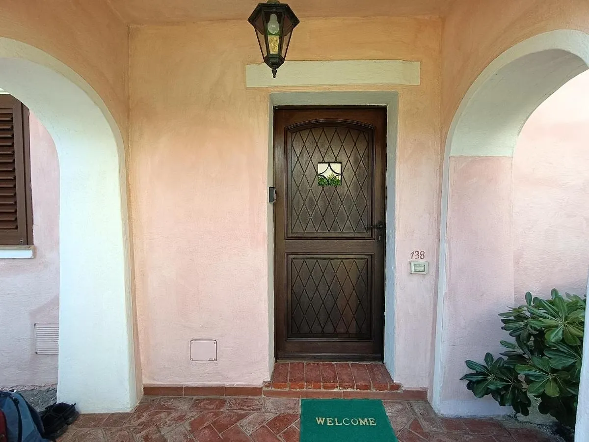 Porto Cervo Localita Cala Del Faro. Affitto Bilocale Con Portico E Giardino. Apartment