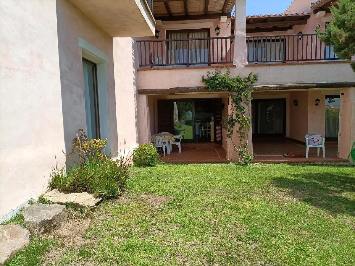 Porto Cervo Localita Cala Del Faro. Affitto Bilocale Con Portico E Giardino. Apartment Italy