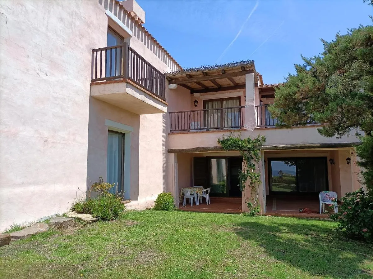 Porto Cervo Localita Cala Del Faro. Affitto Bilocale Con Portico E Giardino. Apartment 0*, Porto Cervo Italy
