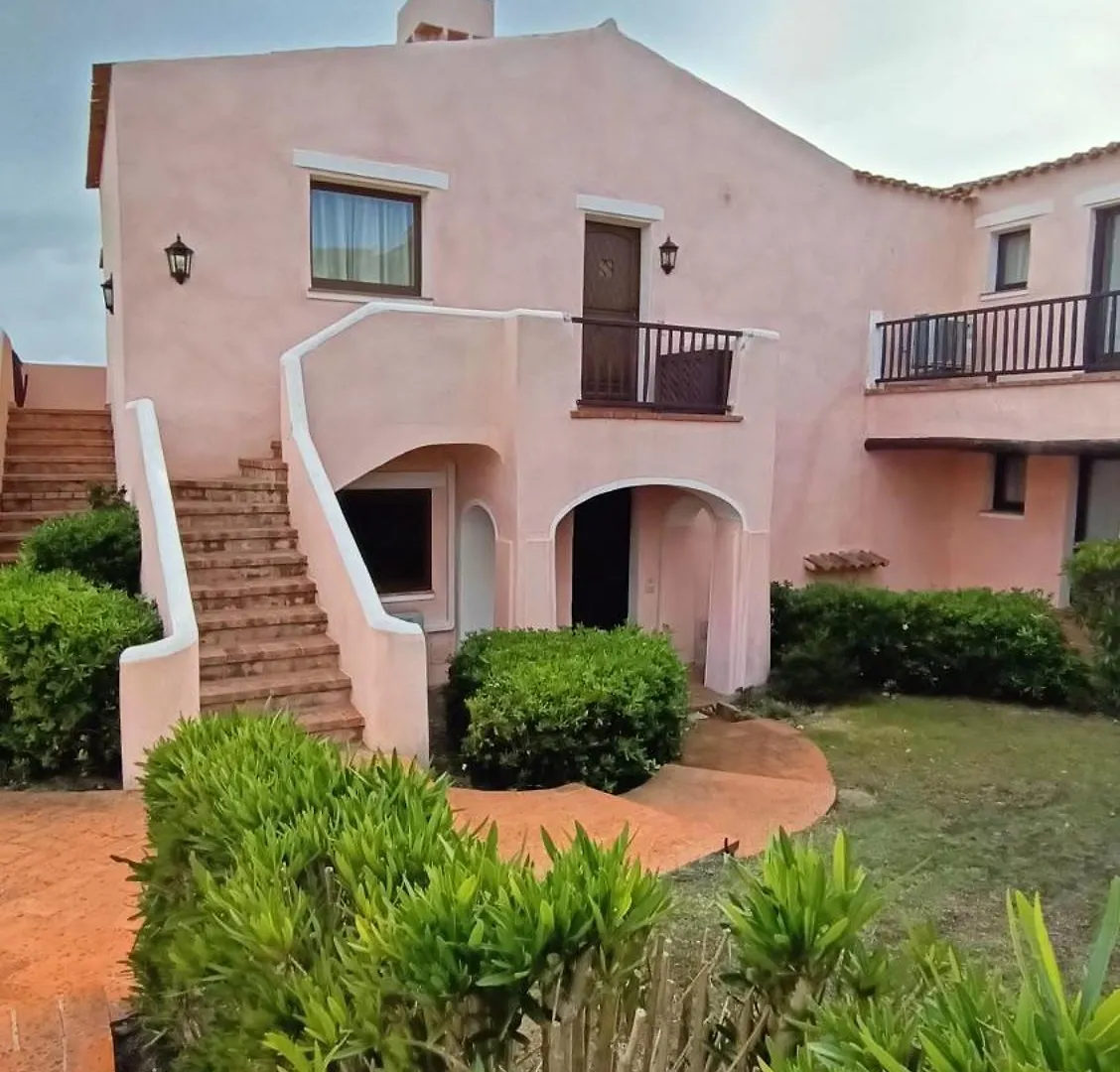 Porto Cervo Localita Cala Del Faro. Affitto Bilocale Con Portico E Giardino. Apartment