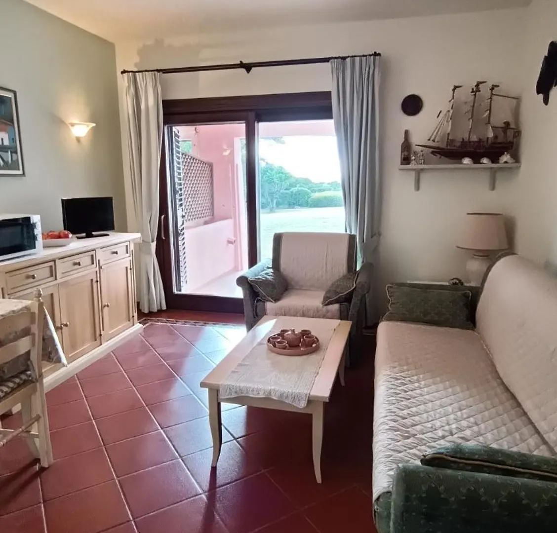 Porto Cervo Localita Cala Del Faro. Affitto Bilocale Con Portico E Giardino. Apartment Porto Cervo